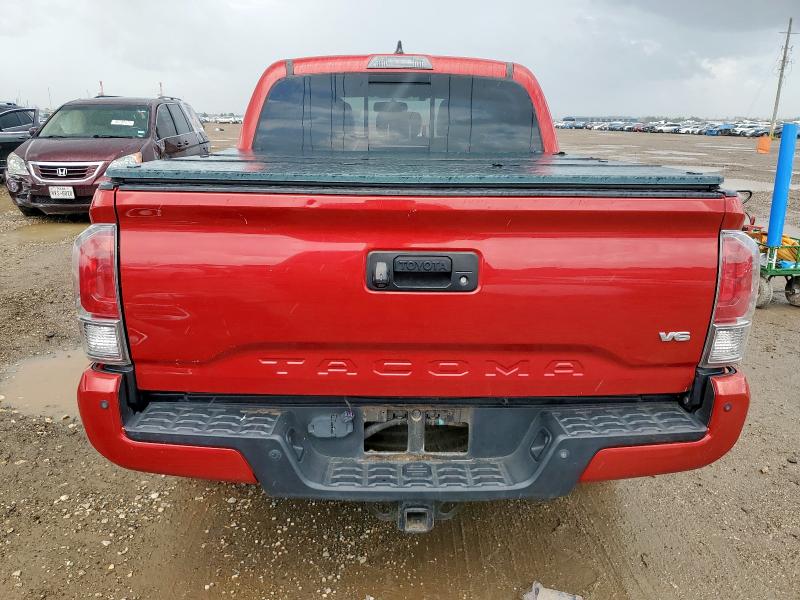  TOYOTA TACOMA 2017 Red