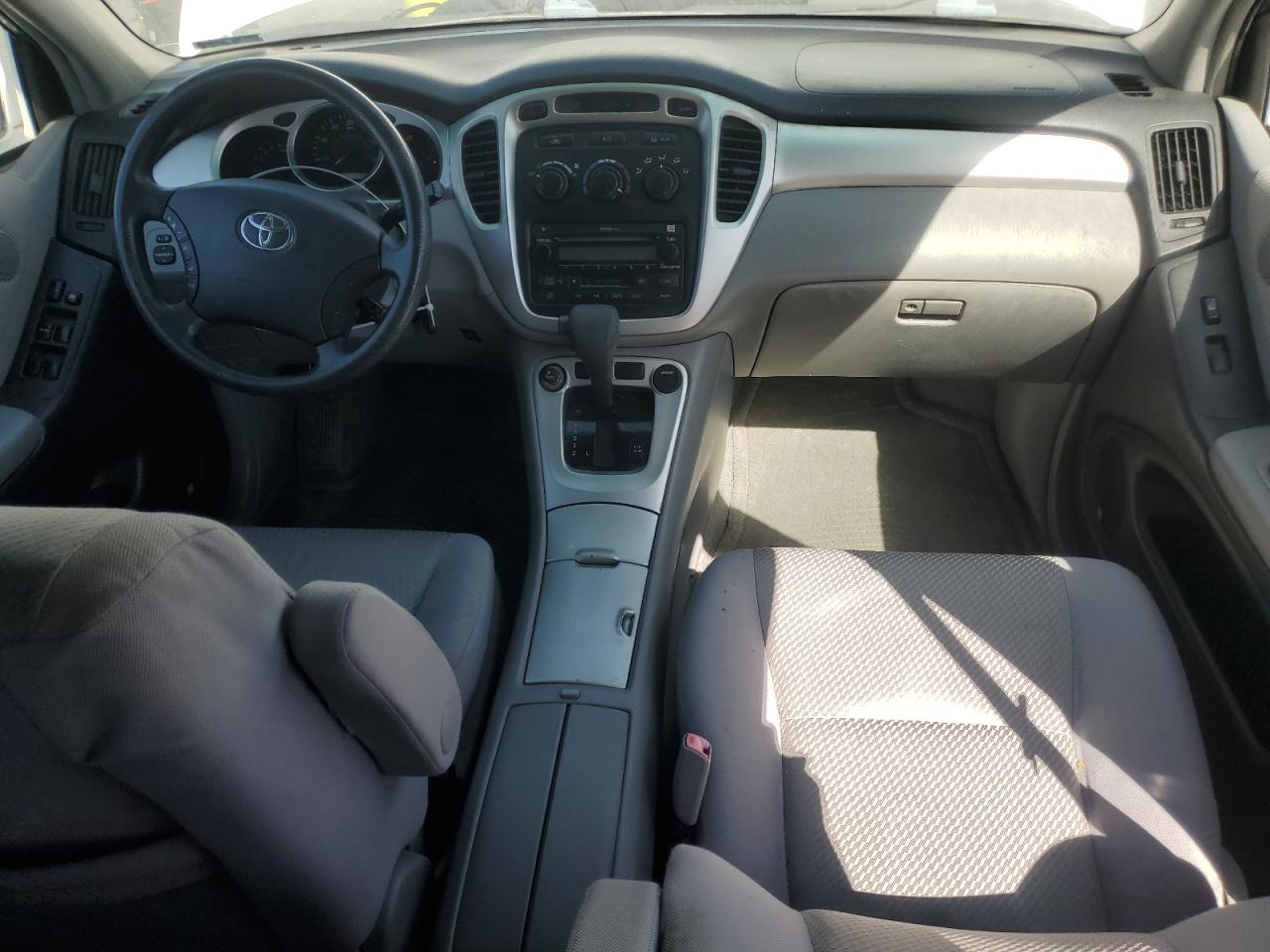 2004 Toyota Highlander Base VIN: JTEDP21A040008097 Lot: 62368825