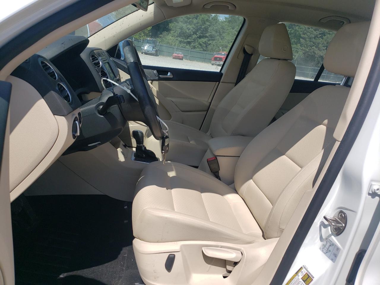 2017 Volkswagen Tiguan S VIN: WVGBV7AXXHK009668 Lot: 62877875