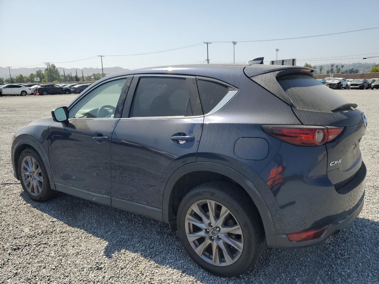 MAZDA CX-5 2019 VIN JM3KFADM3K0696454 zdjęcie 2