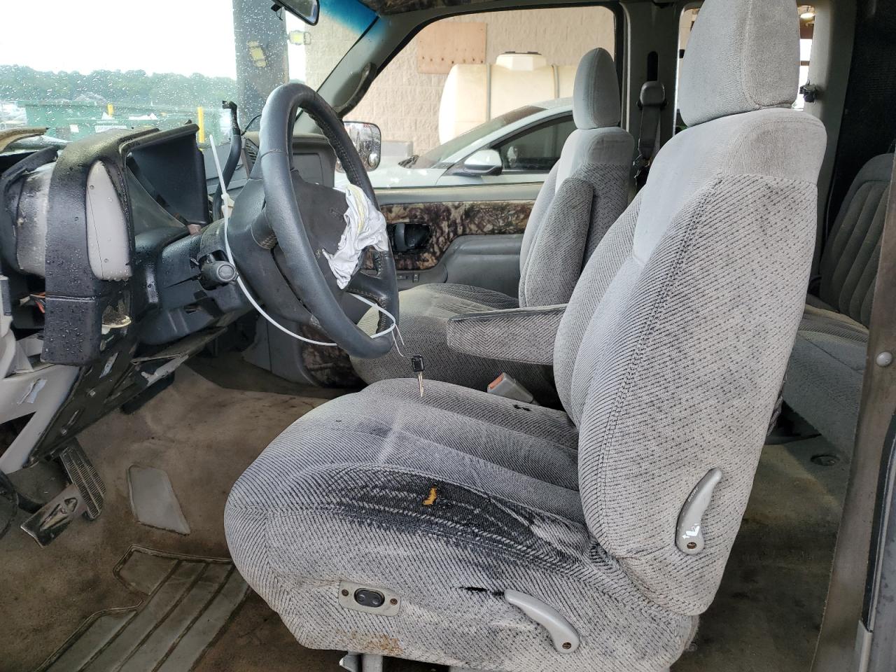1998 GMC Sierra C1500 VIN: 2GTEC19R1W1530382 Lot: 61673645