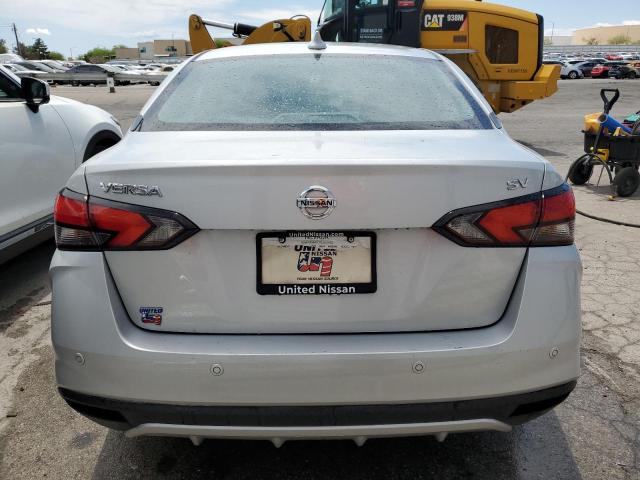  NISSAN VERSA 2021 Silver