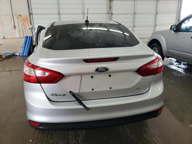  FORD FOCUS 2012 Srebrny