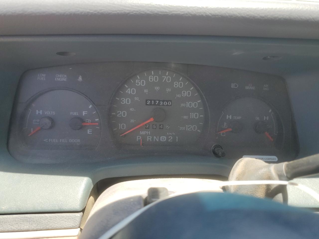 2000 Mercury Grand Marquis Gs VIN: 2MEFM74W4YX662746 Lot: 62008775