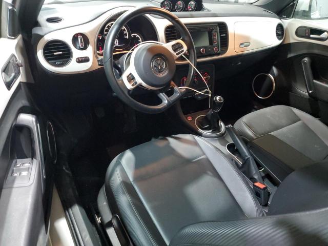 Cabriolets VOLKSWAGEN BEETLE 2013 Biały