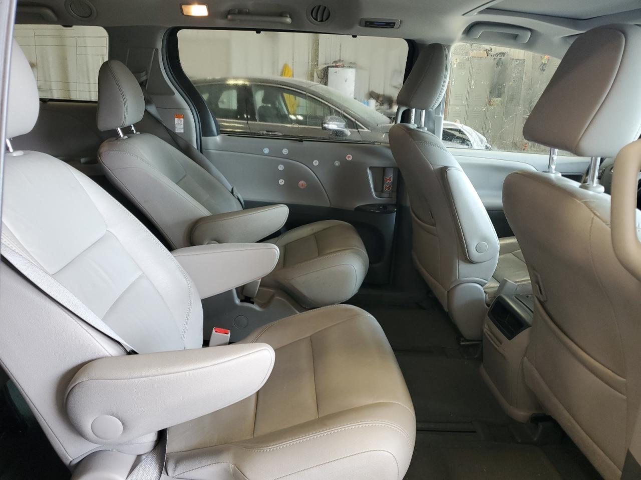 2015 Toyota Sienna Xle VIN: 5TDDK3DC3FS118289 Lot: 60559155
