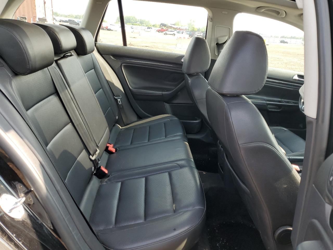 VOLKSWAGEN JETTA 2010 VIN 3VWTX7AJ5AM663519 photo 10