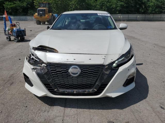  NISSAN ALTIMA 2021 Biały