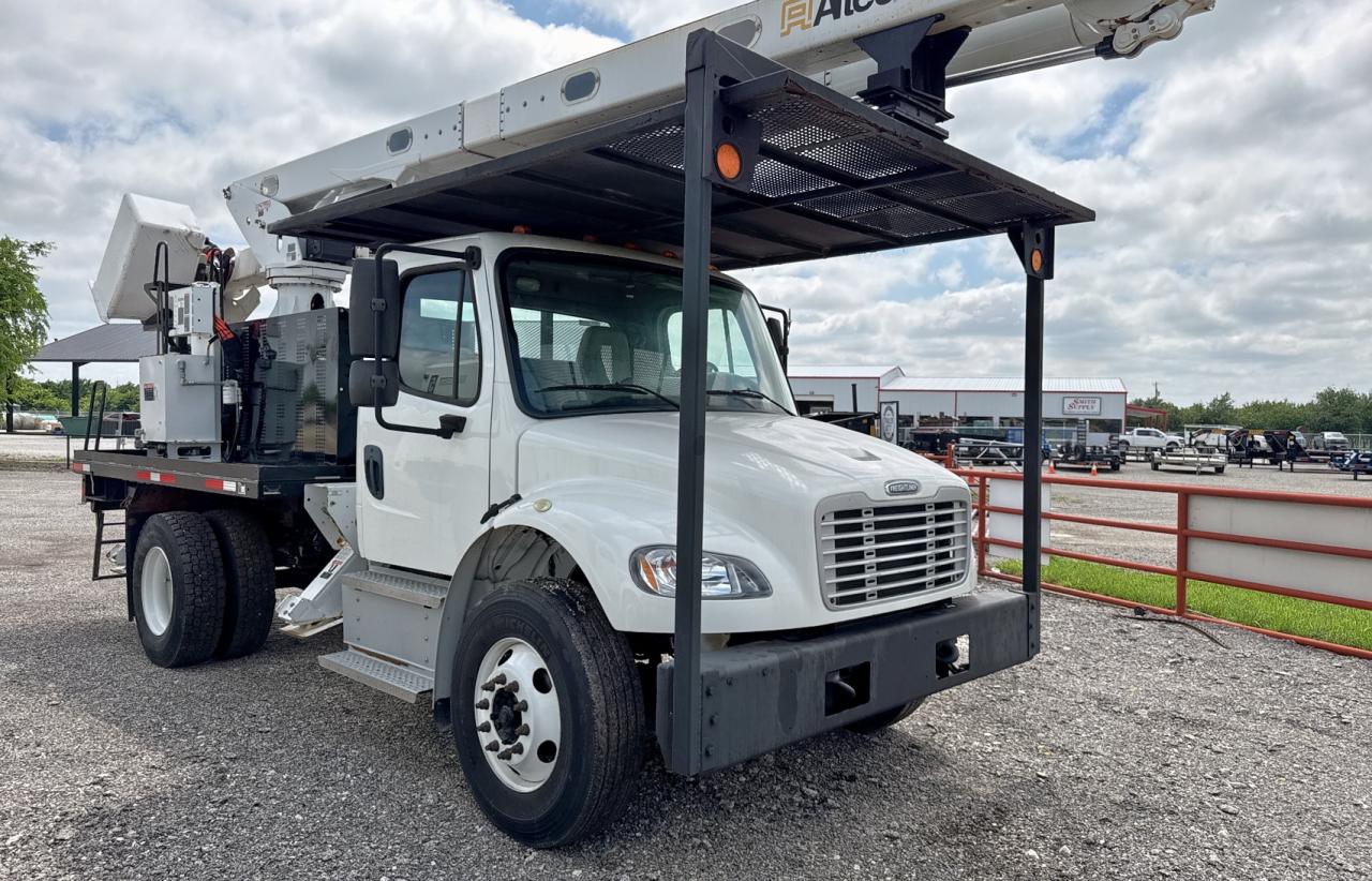2022 Freightliner M2 106 Medium Duty for Sale in Haslet, TX - Top/Roof