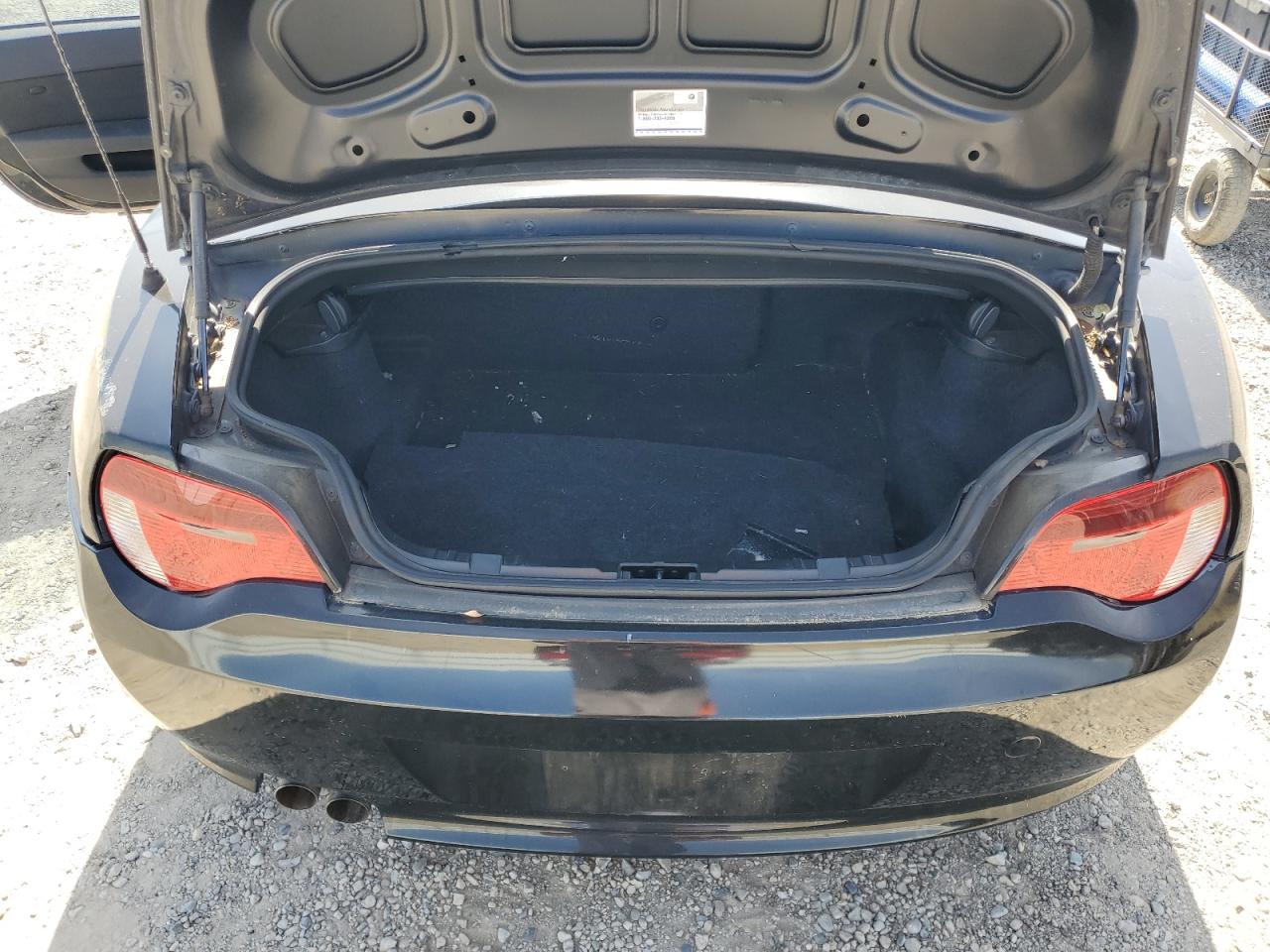 2006 BMW Z4 3.0 VIN: 4USBU33516LW66615 Lot: 61217905