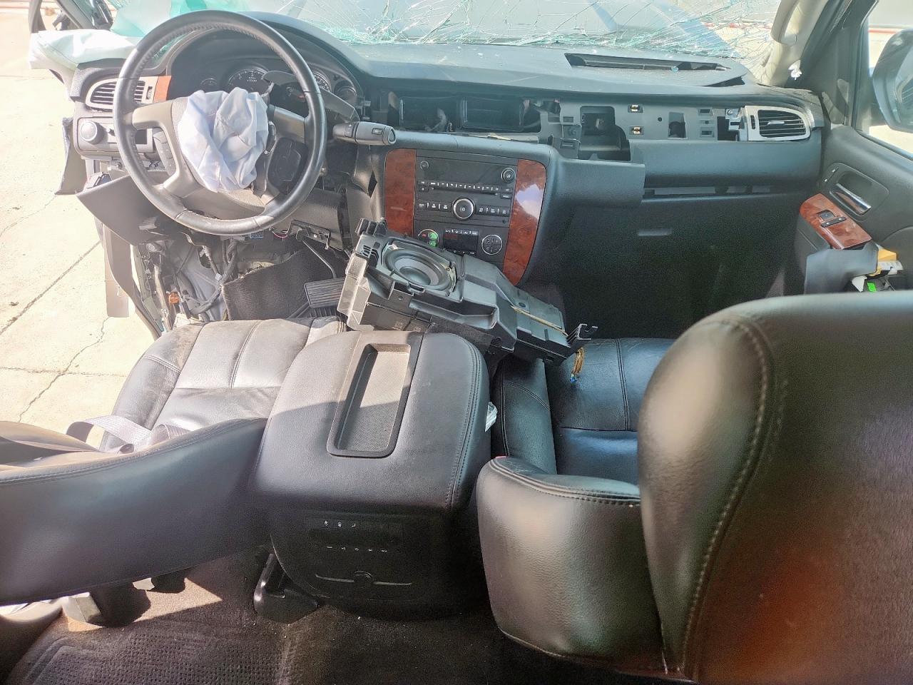 1gnscje09er187344 1GNSCJE09ER187344 2014 Chevrolet Suburban C1500 Lt