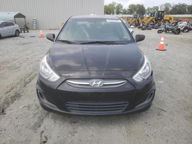 Sedans HYUNDAI ACCENT 2017 Czarny