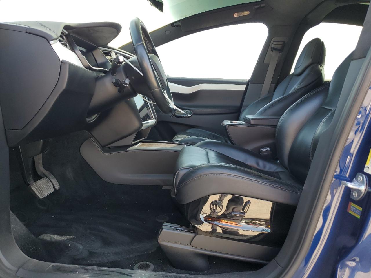 2016 Tesla Model X VIN: 5YJXCDE22GF030216 Lot: 61495605