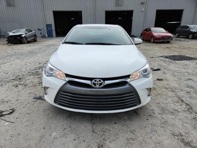  TOYOTA CAMRY 2016 Biały