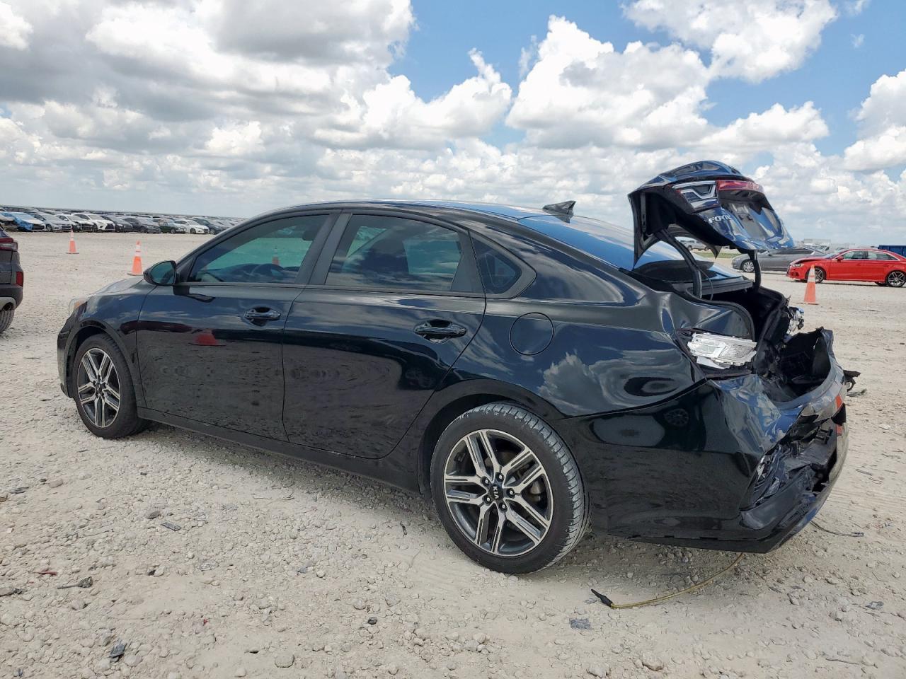 KIA FORTE 2019 VIN 3KPF34AD0KE013450 photo 2