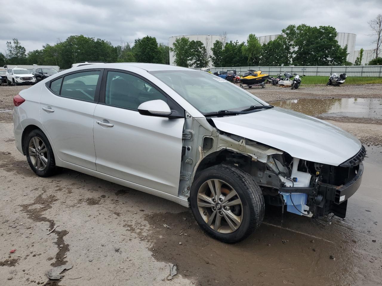 HYUNDAI ELANTRA 2017 VIN 5NPD84LF3HH106328 photo 4