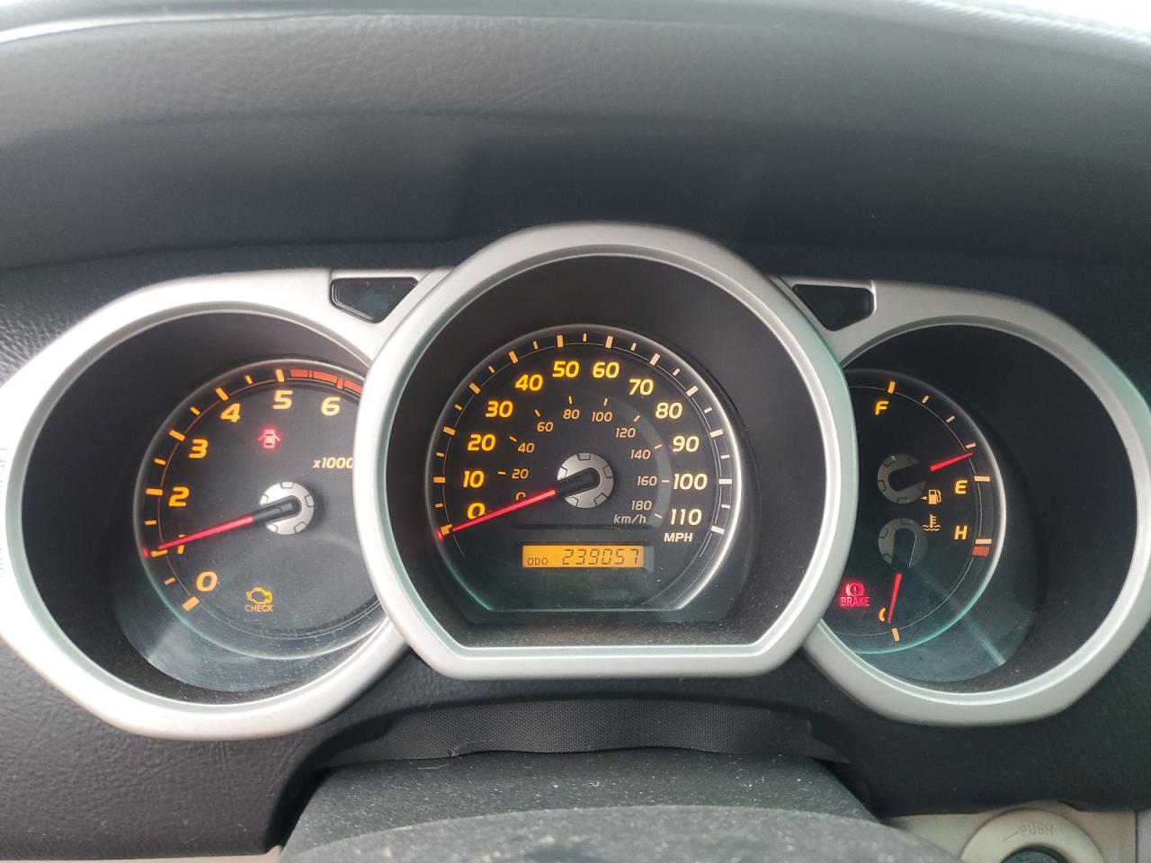 2004 Toyota 4Runner Limited VIN: JTEBT17R148016057 Lot: 60637115