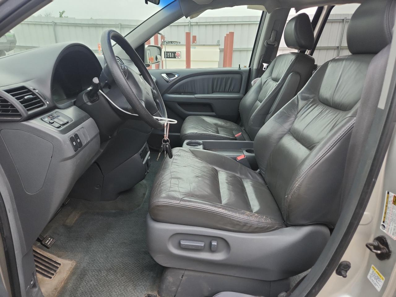 2005 Honda Odyssey Exl VIN: 5FNRL38765B132111 Lot: 58899575