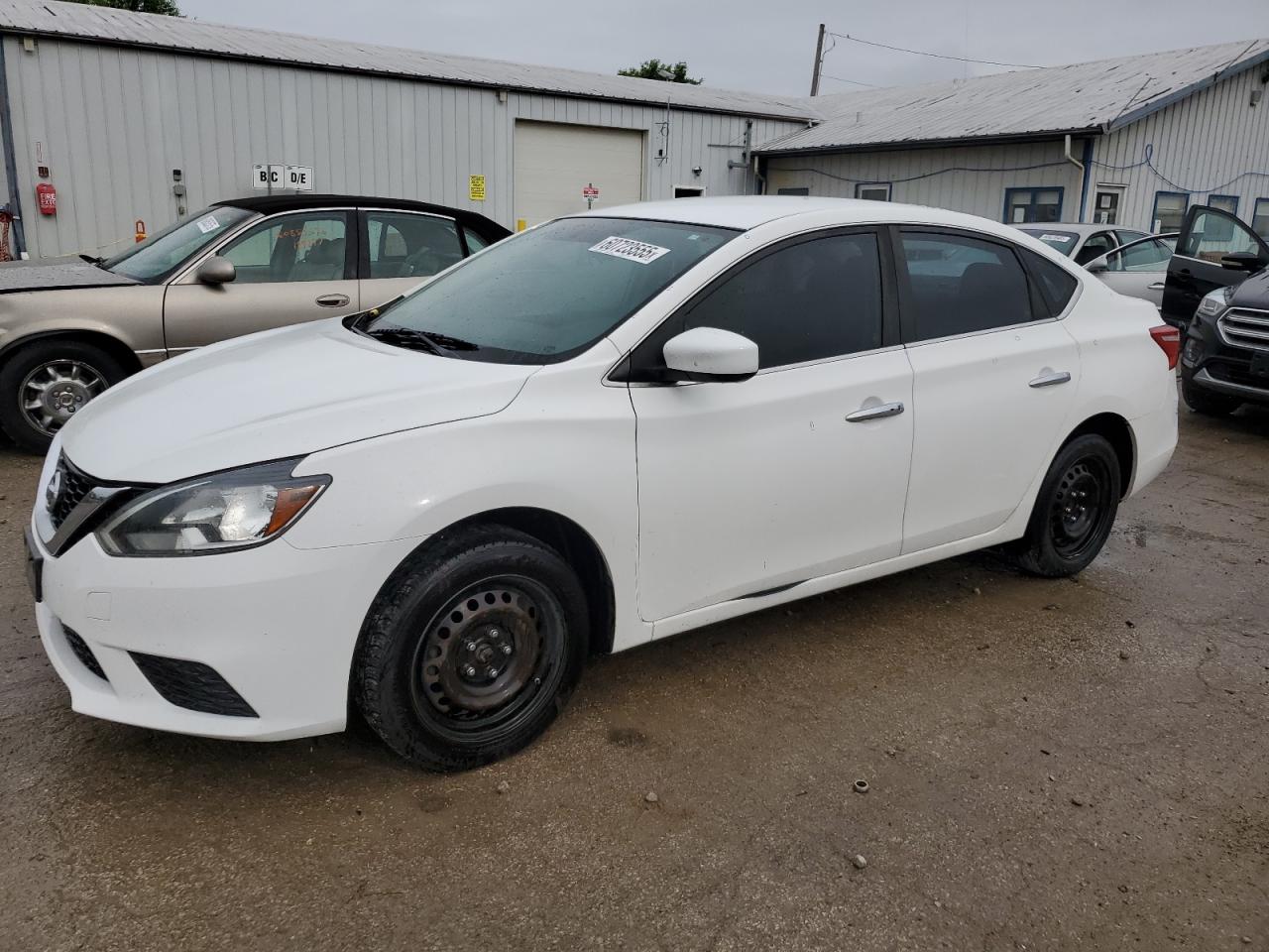 2016 Nissan Sentra S продається в Pekin, IL - Rear End