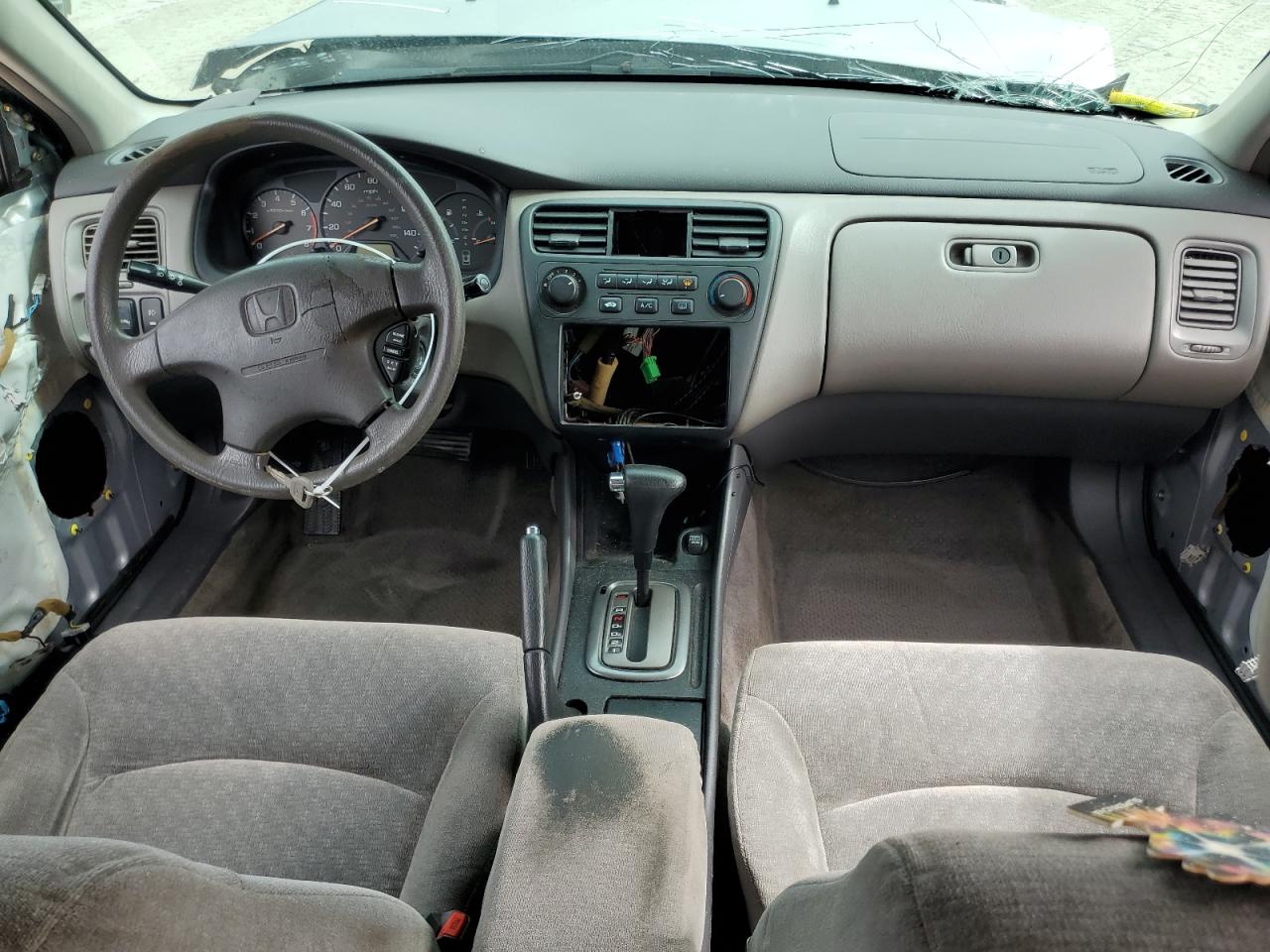 2001 Honda Accord Lx VIN: 1HGCG66561A141943 Lot: 62288325