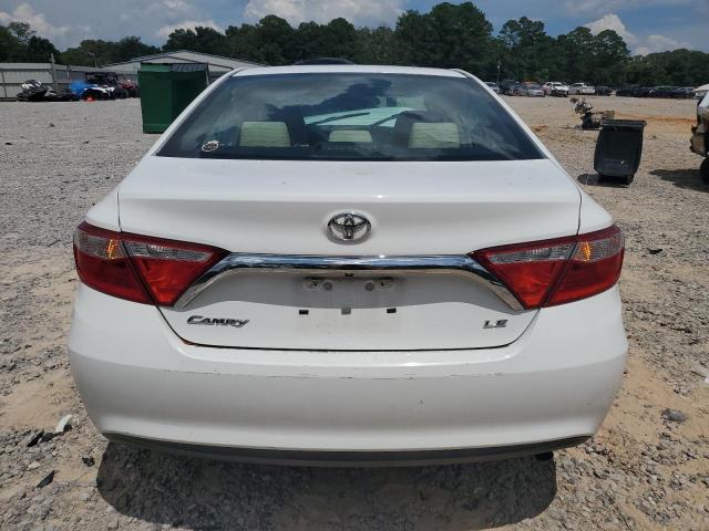 Sedans TOYOTA CAMRY 2016 Biały