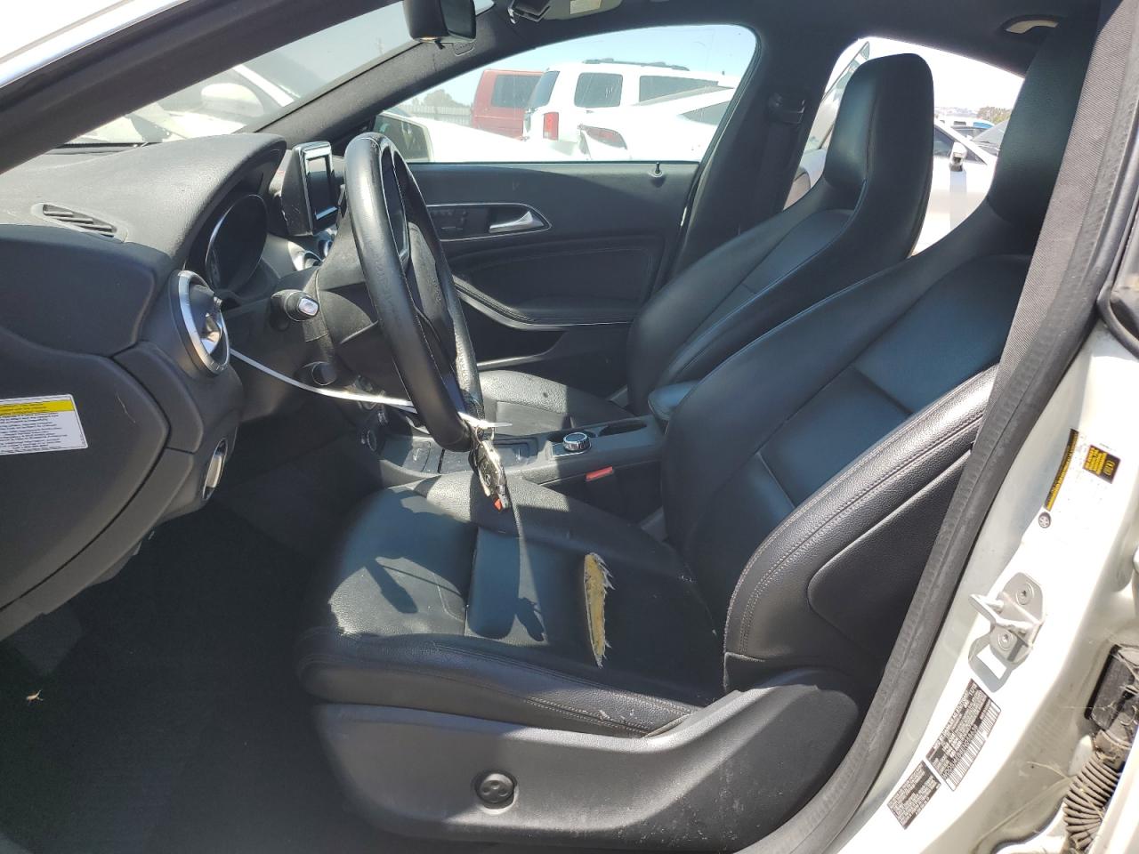 MERCEDES-BENZ CLA-CLASS 2014 VIN WDDSJ4EB8EN058638 zdjęcie 7