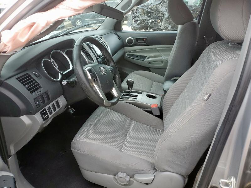  TOYOTA TACOMA 2015 Сріблястий
