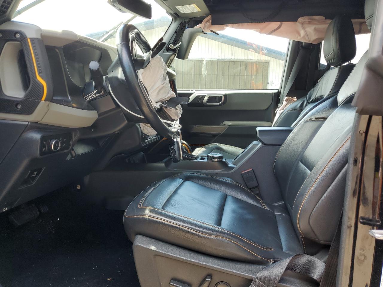 2022 Ford Bronco Base VIN: 1FMEE5DP6NLB29910 Lot: 63012245