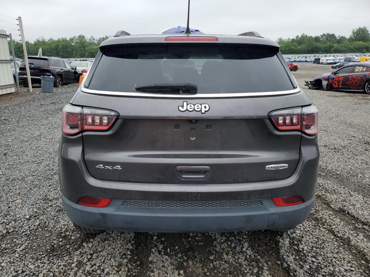 2018 Jeep Compass Latitude VIN: 3C4NJDBB2JT114787 Lot: 61144105