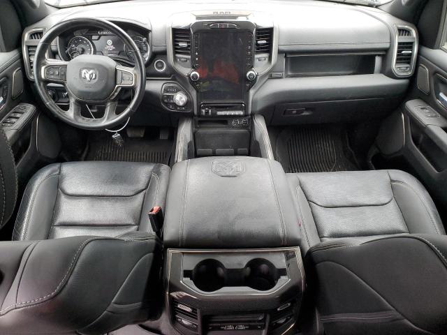 RAM 1500 2022 Srebrny