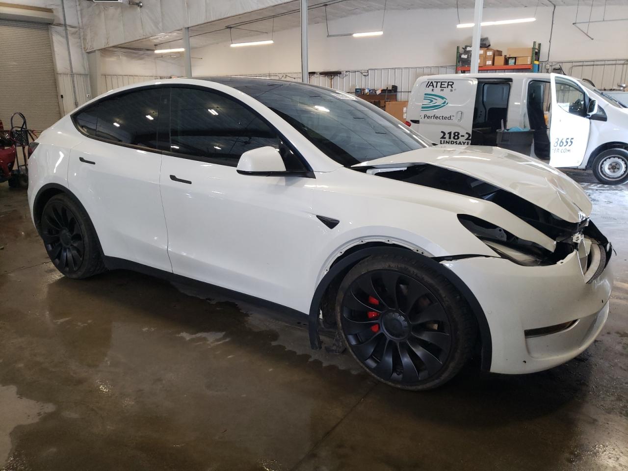 2022 Tesla Model Y VIN: 7SAYGDEF9NF520020 Lot: 60961695