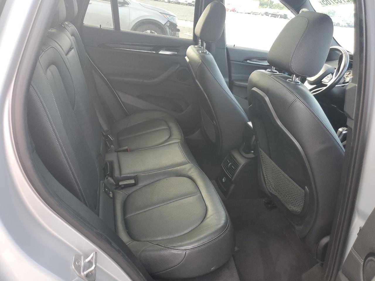 2018 BMW X1 xDrive28I VIN: WBXHT3C32J5F90553 Lot: 62759765