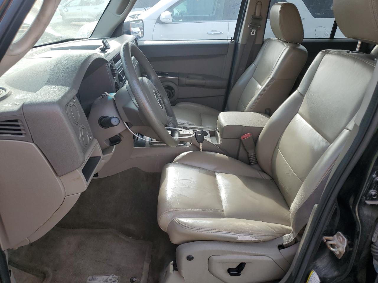 2006 Jeep Commander VIN: 1J8HG48K16C273170 Lot: 59997615