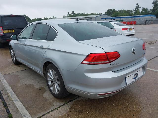 2016 VOLKSWAGEN PASSAT SE