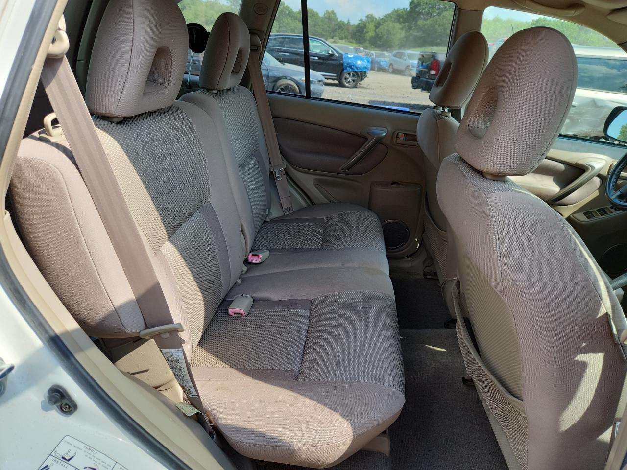 2004 Toyota Rav4 VIN: JTEHD20V640008944 Lot: 61630295
