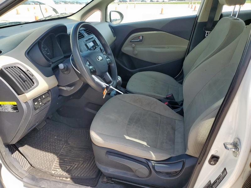 Седаны KIA RIO 2015 Белый