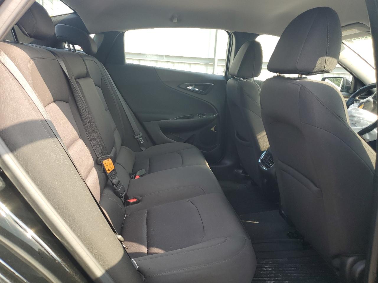 1G1ZD5ST3JF182462 CHEVROLET MALIBU 2018