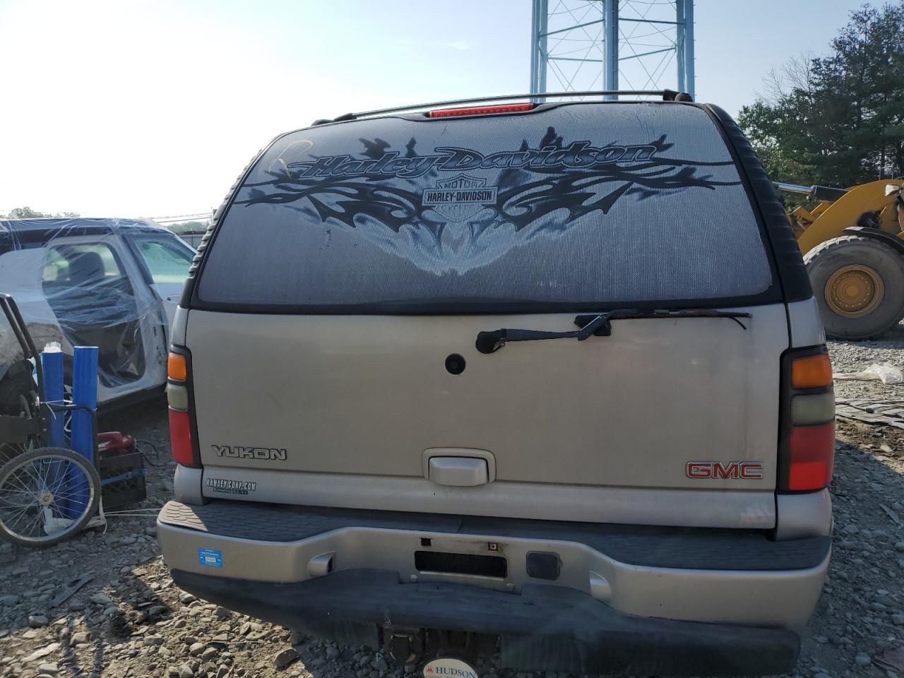 2004 GMC Yukon Denali VIN: 1GKEK63U44J129946 Lot: 63145875