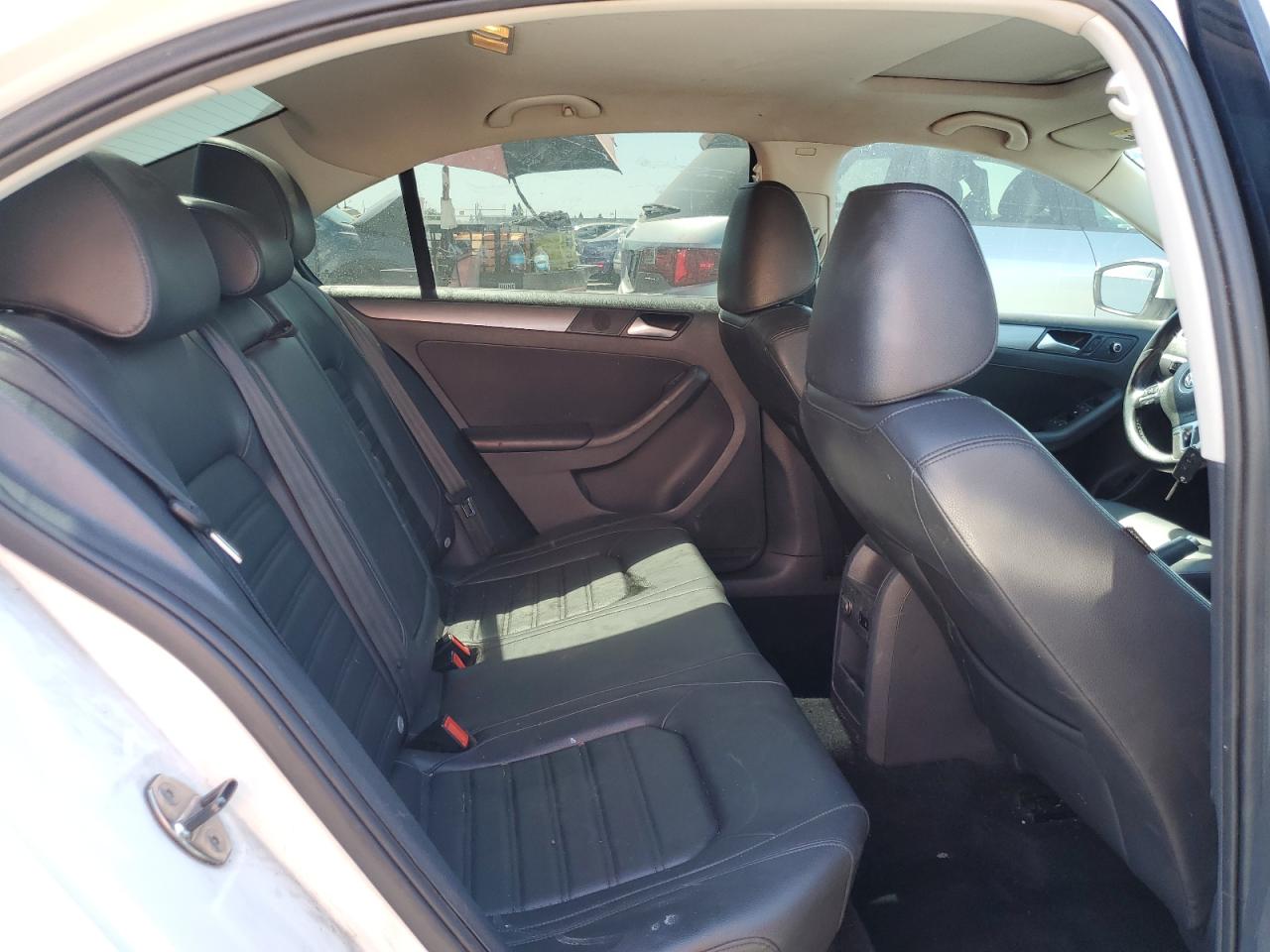 2014 Volkswagen Jetta Sel VIN: 3VWL17AJ4EM439858 Lot: 62909355