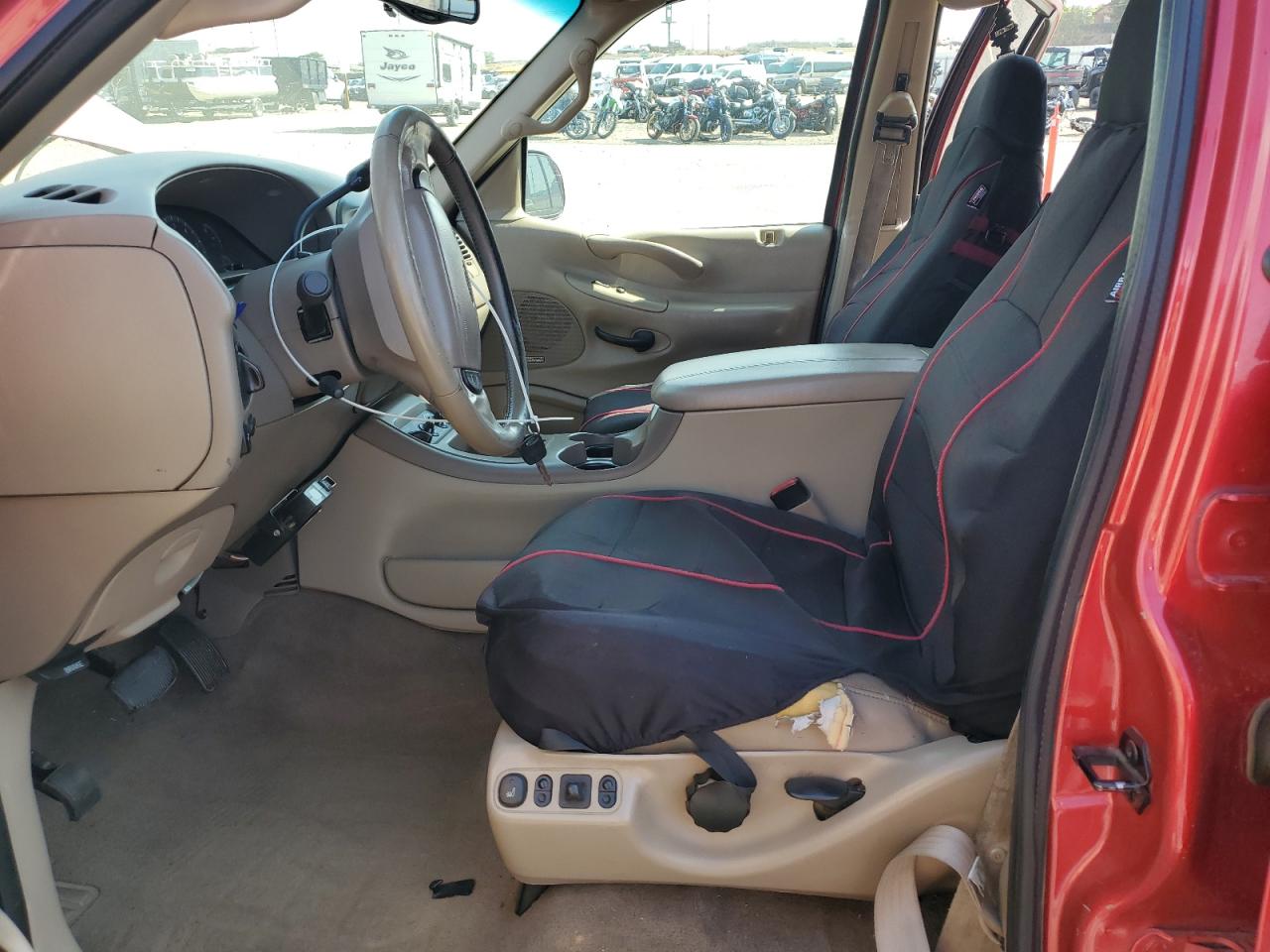 2000 Ford Expedition Eddie Bauer VIN: 1FMPU18L3YLB17388 Lot: 60262825