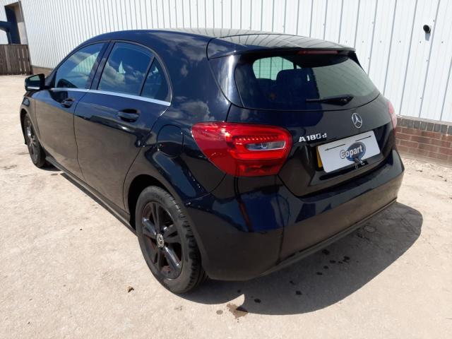 2016 MERCEDES BENZ A 180 D SE