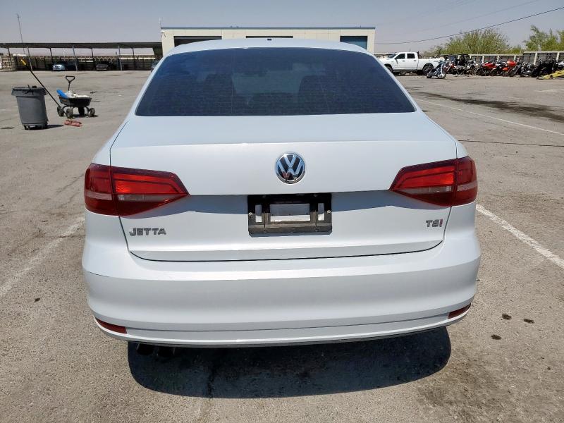  VOLKSWAGEN JETTA 2017 Серый