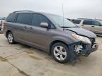 2013 Toyota Sienna Le for Sale in Grand Prairie, TX - Front End