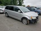 2011 Chrysler Town & Country Touring L продається в Glassboro, NJ - Front End
