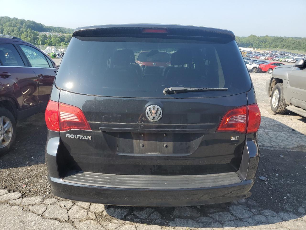 2010 Volkswagen Routan Se VIN: 2V4RW3D16AR424399 Lot: 62552585