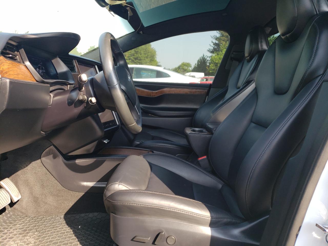 2020 Tesla Model X VIN: 5YJXCDE28LF248736 Lot: 60119735