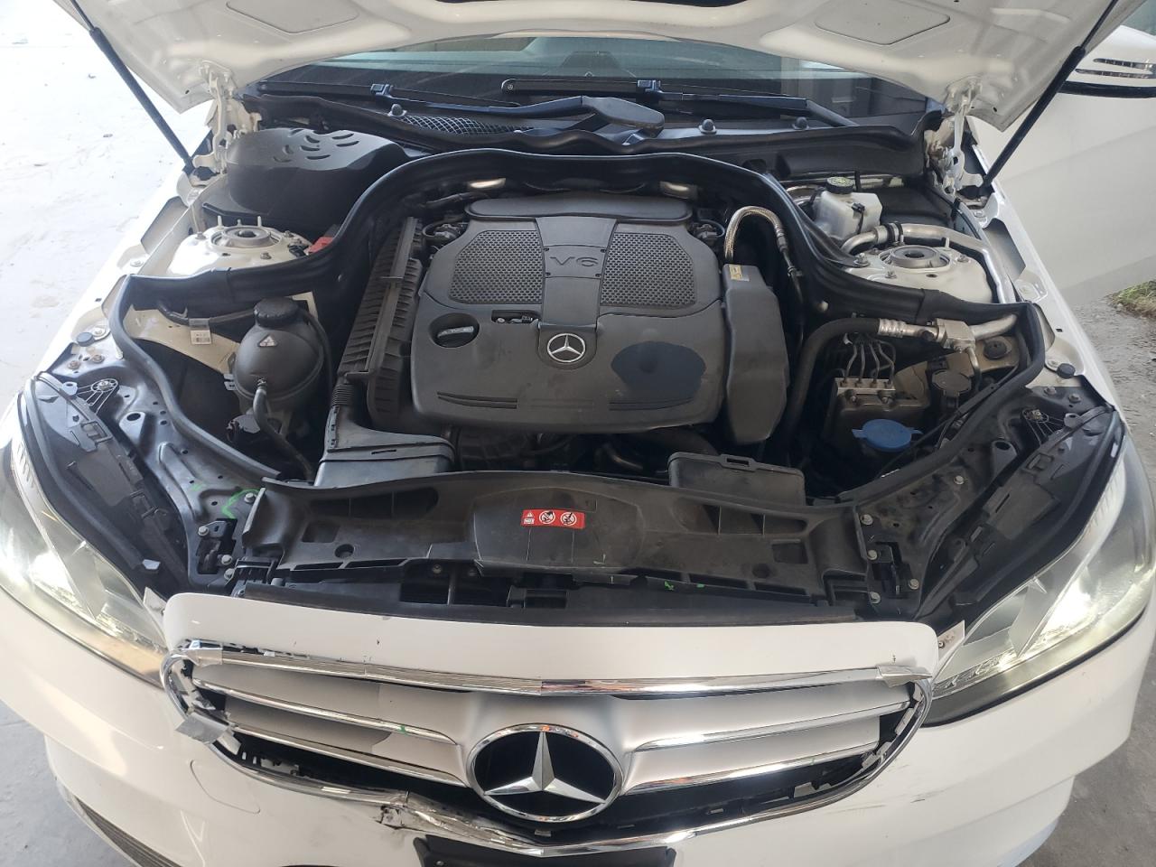 2014 Mercedes-Benz E 350 VIN: WDDHF5KBXEA965310 Lot: 62078015