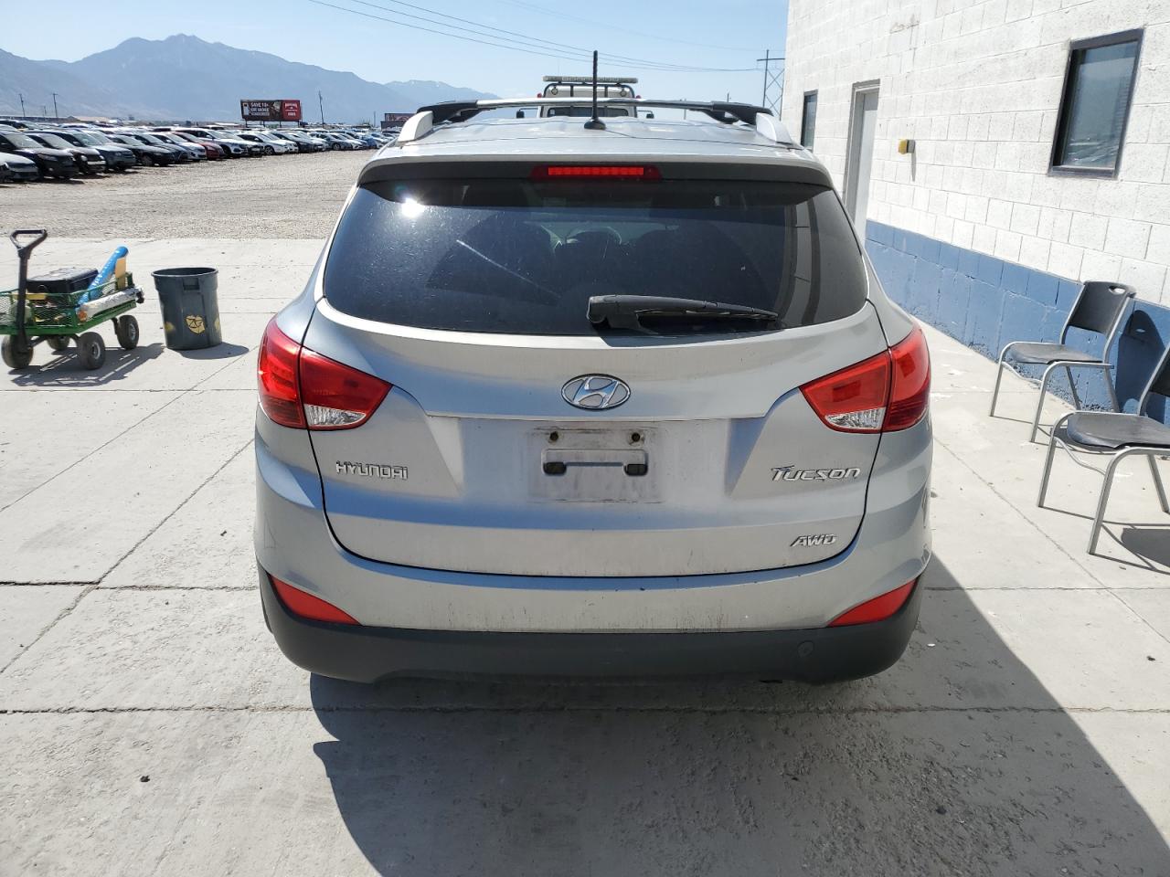 HYUNDAI TUCSON 2012 VIN KM8JUCACXCU542525 фото 6