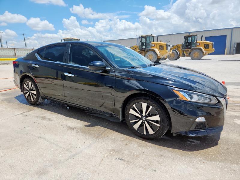  NISSAN ALTIMA 2022 Черный