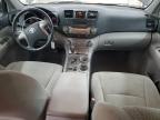2010 Toyota Highlander    for Sale in Madisonville, TN - Front End
